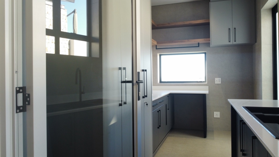 4 Bedroom Property for Sale in Oubaai Western Cape